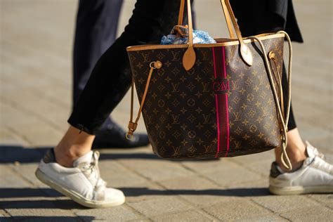 buy neverfull louis vuitton